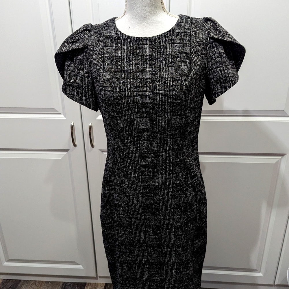 Stunning! Calvin Klein pencil dress